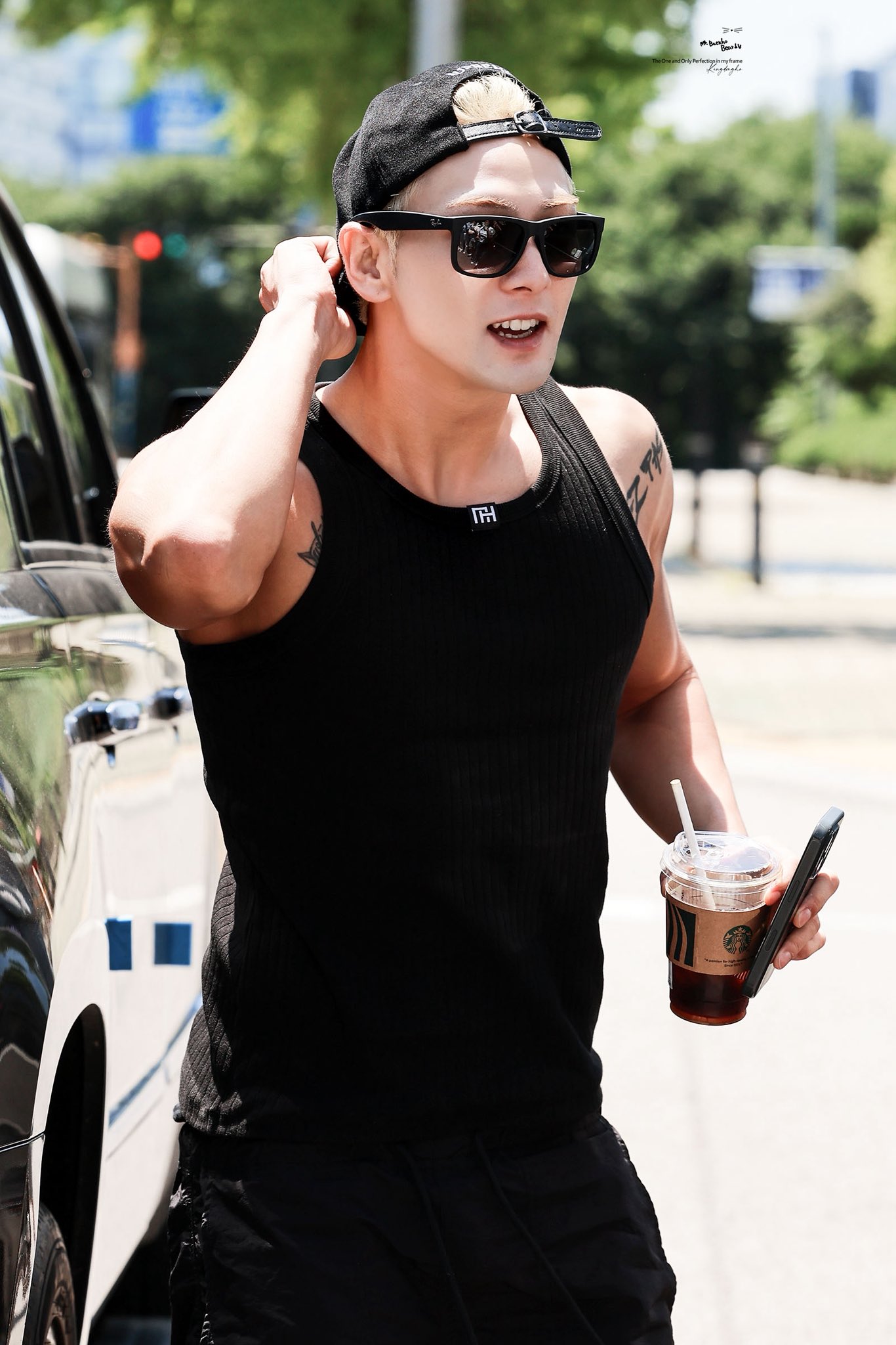 A moment captured by Baekho's fan