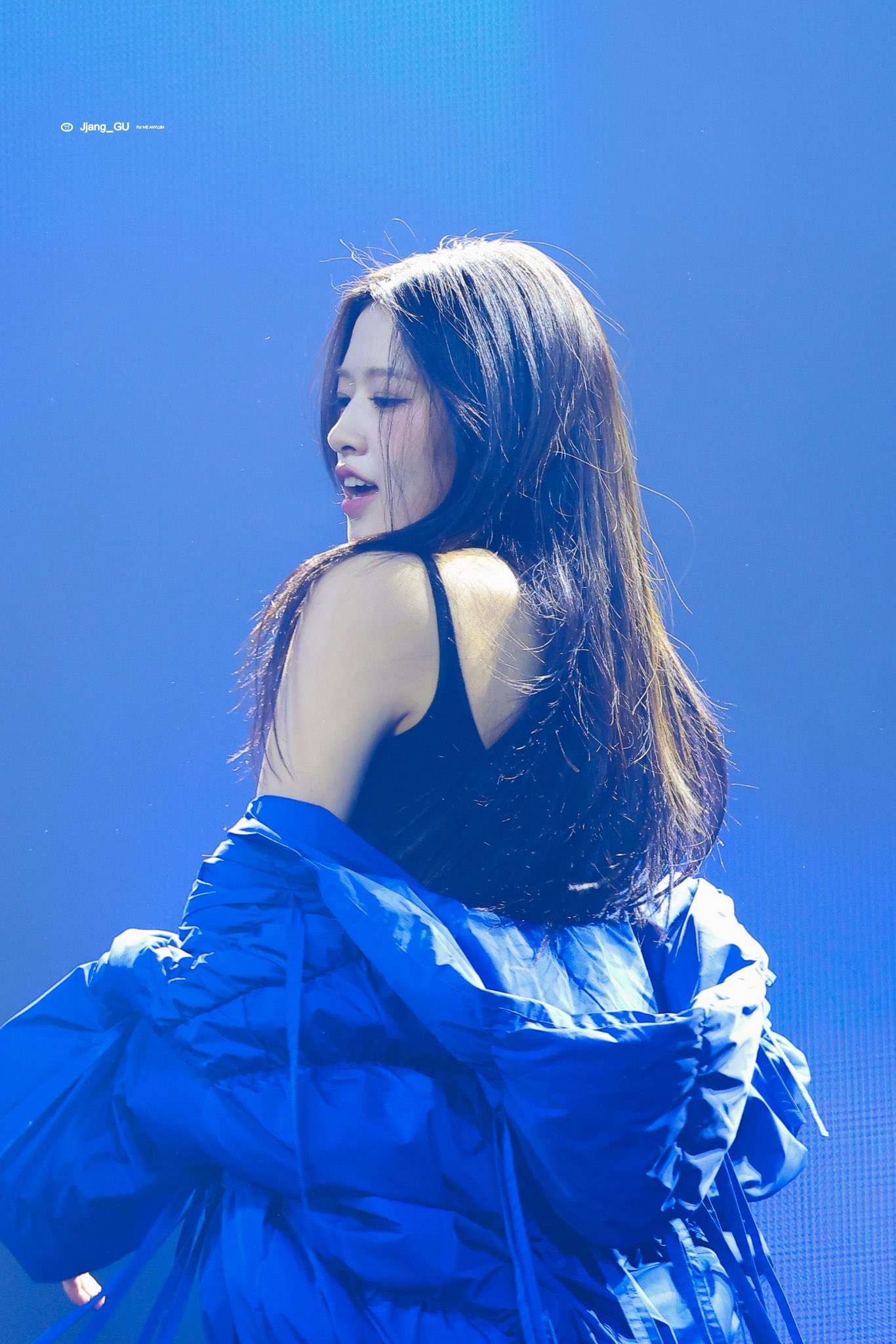 安宥眞 (IVE)粉絲拍下的瞬間