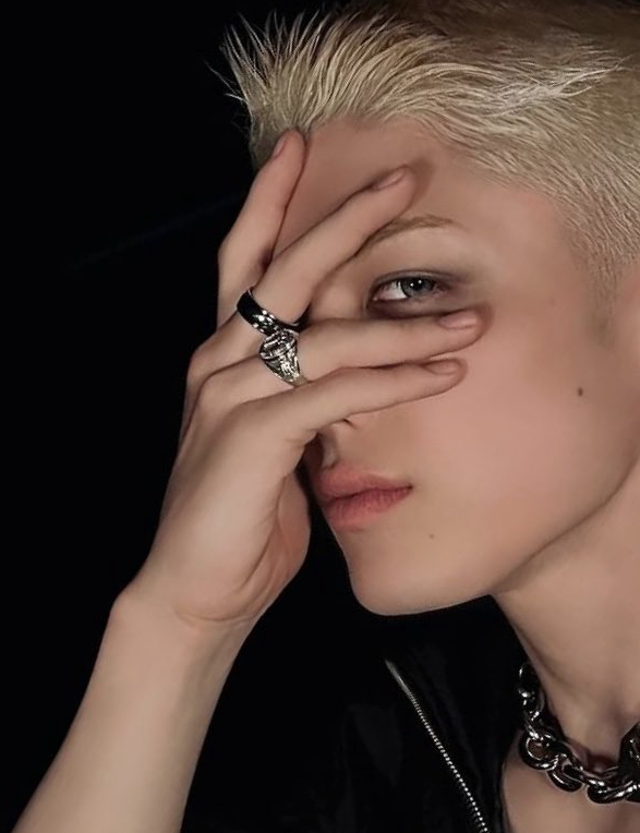 Behind-the-scenes cut of Maki (&TEAM)