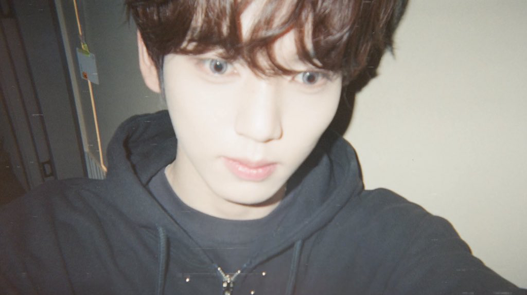 Momen yang diabadikan oleh penggemar Han Yujin (ZEROBASEONE)