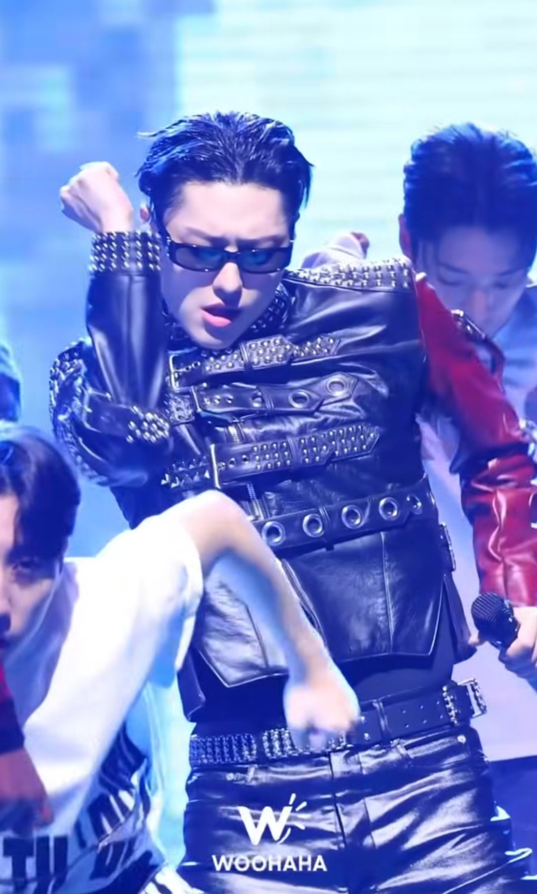 Today's most popular wallpaper in the WOODZ community