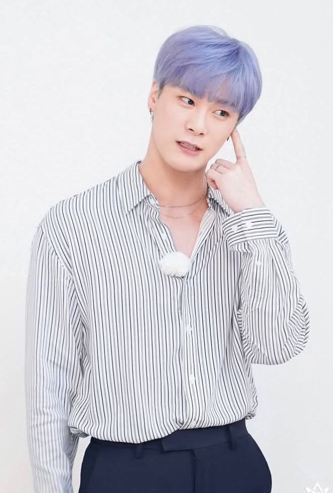 A moment captured by Moonbin (ASTRO)'s fan