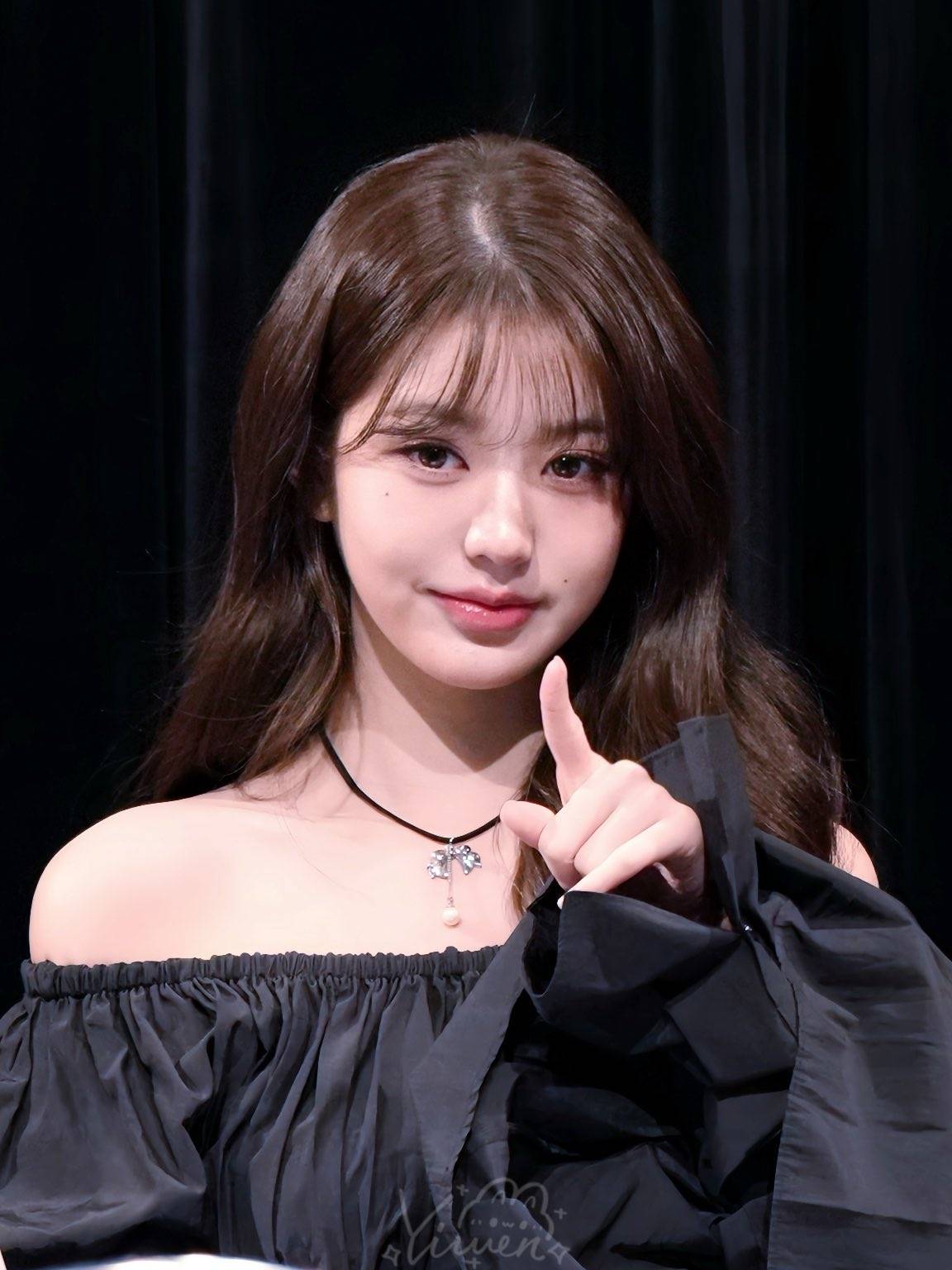 장원영 (IVE) 최근 활동샷