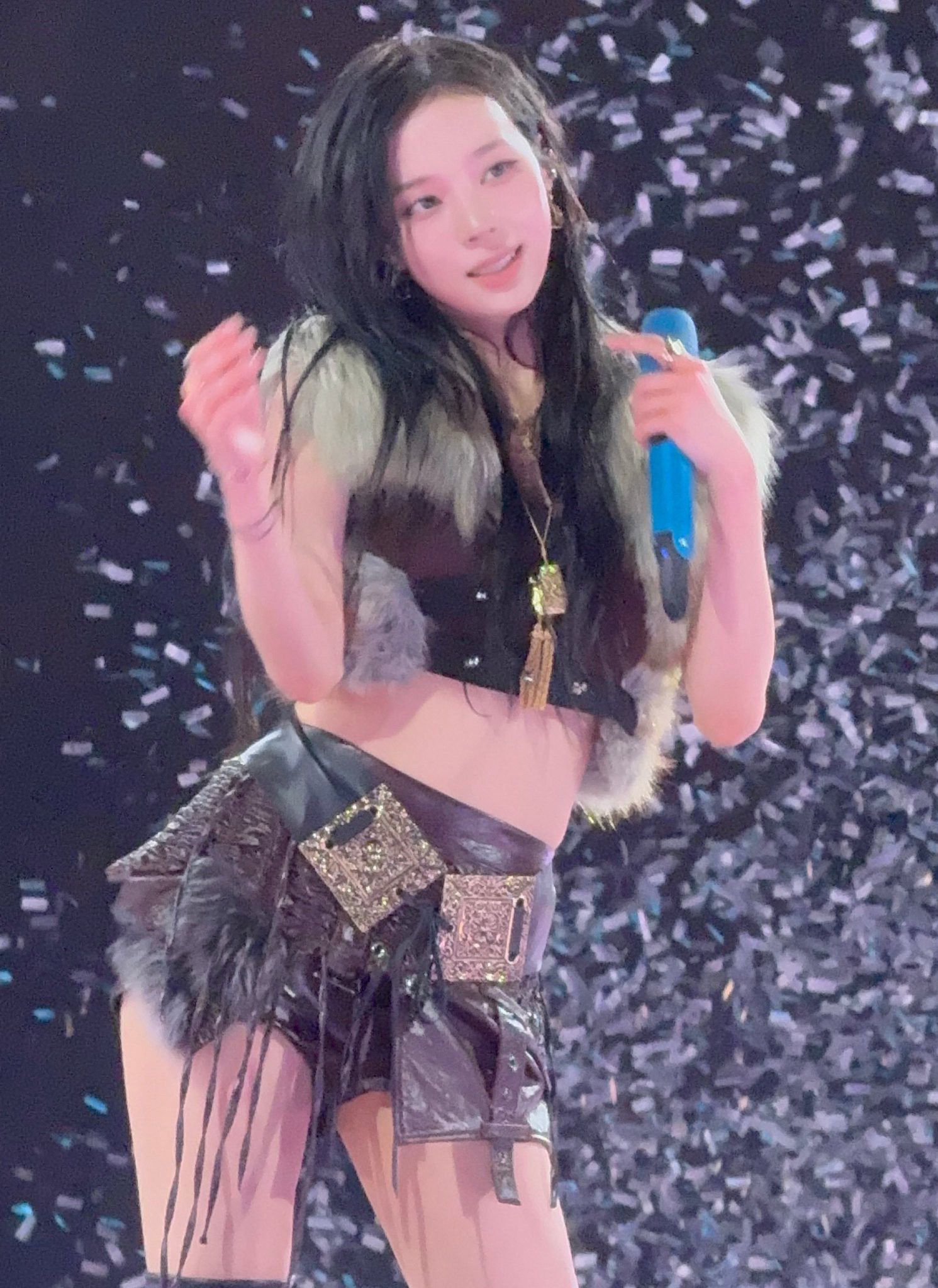 Winter (aespa)的最新照片