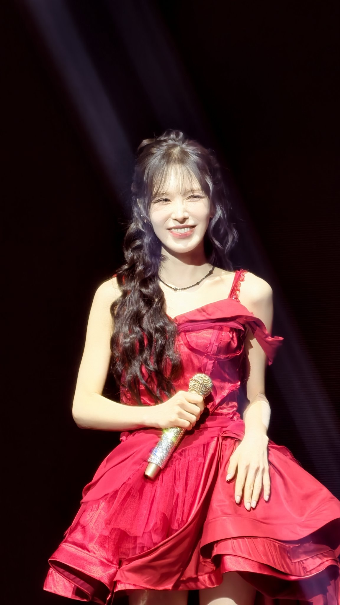 Behind-the-scenes cut of Wendy (Red Velvet)