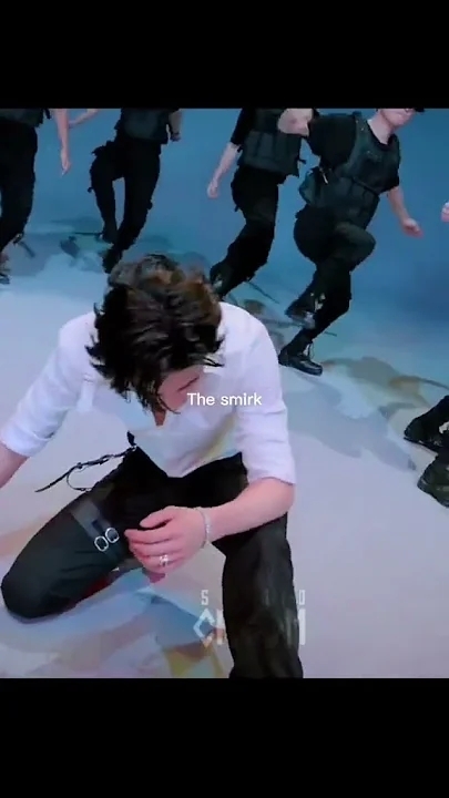 A heartfelt wallpaper shared by Hyunjin (Stray Kids)'s fans