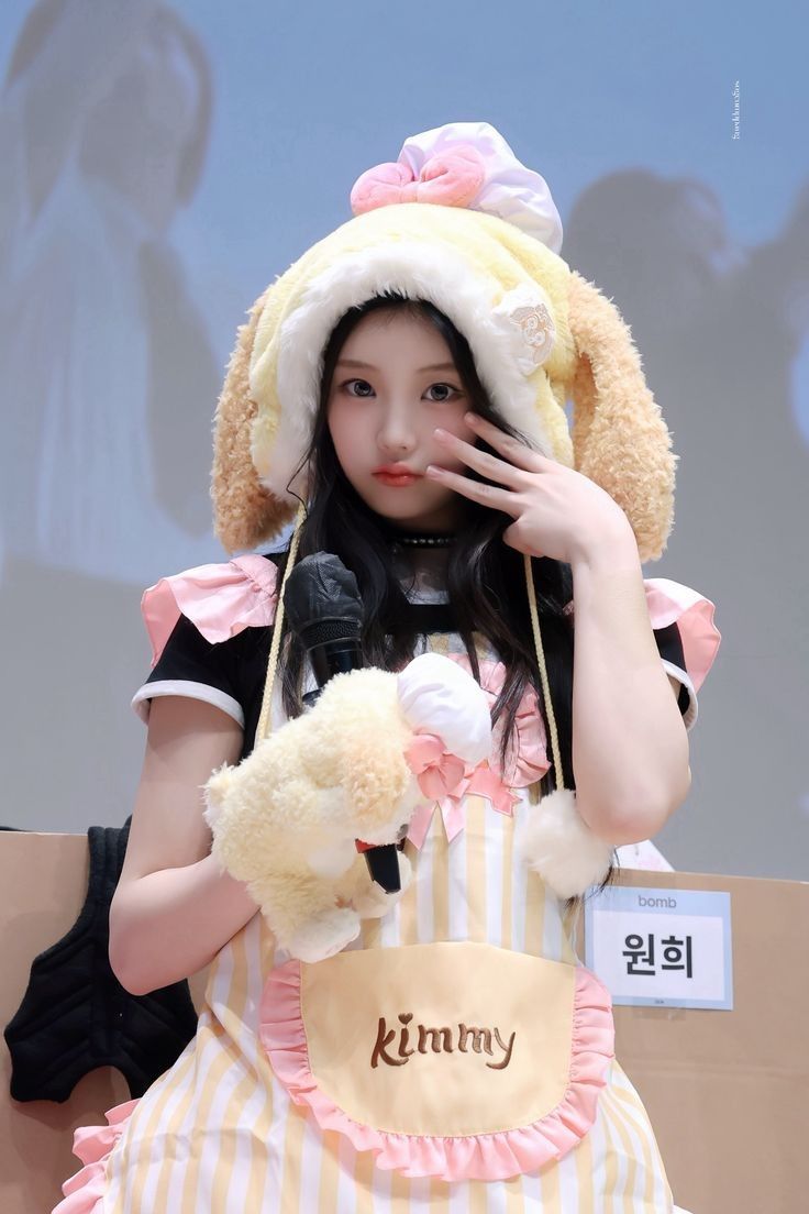 Behind-the-scenes cut of Wonhee (ILLIT)