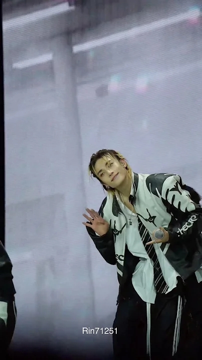 Behind-the-scenes cut of Hyunjin (Stray Kids)