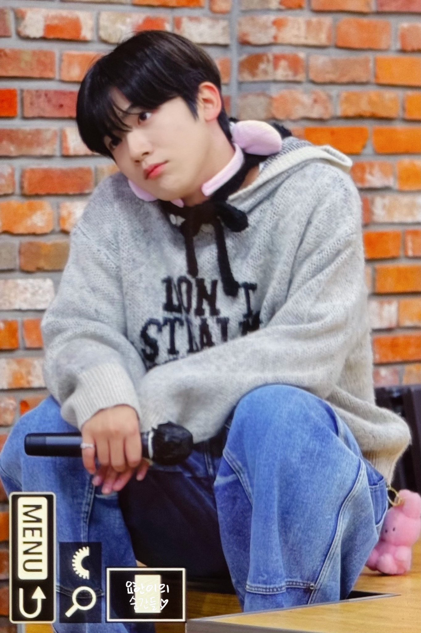 Behind-the-scenes cut of Kim Yohan (WEi)