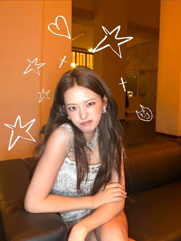 Latest photo of An Yujin (IVE)