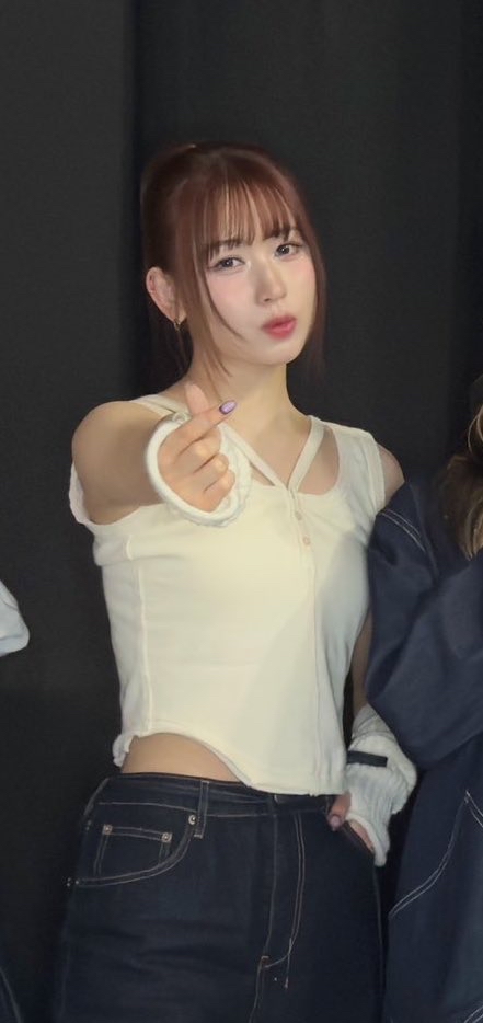 Recent activity shot of Kasahara Momona (ME:I)