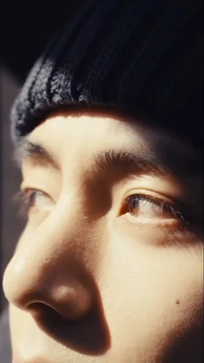 A heartfelt wallpaper shared by V (BTS)'s fans