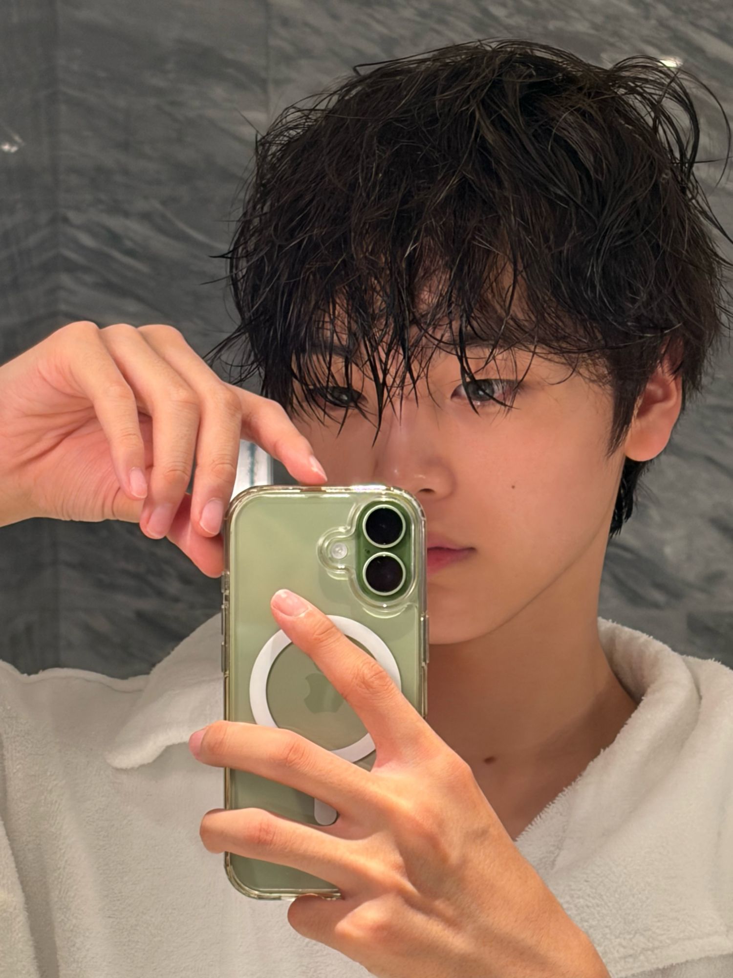 亨俊 (CRAVITY)的最新活动照片