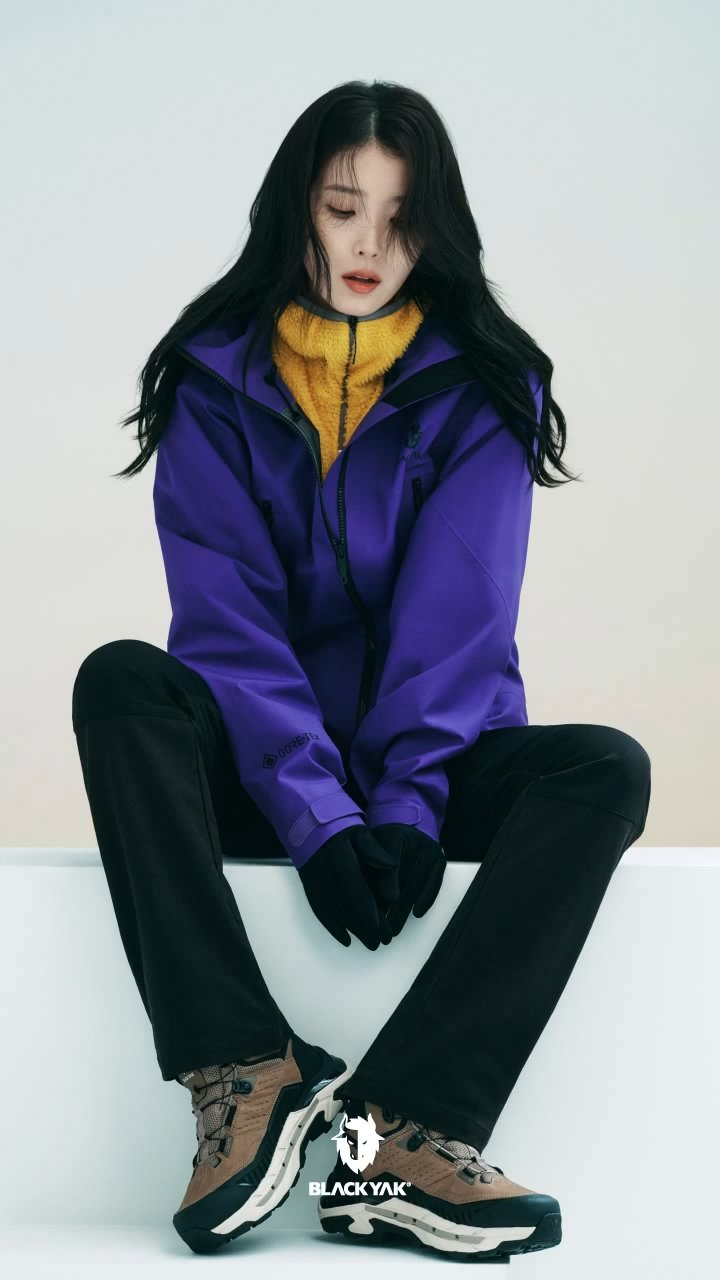Fan-made special wallpaper for IU