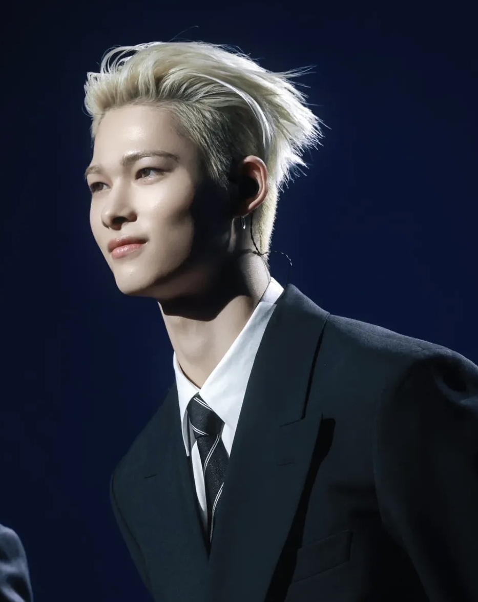 NI-KI (ENHYPEN)的最新照片