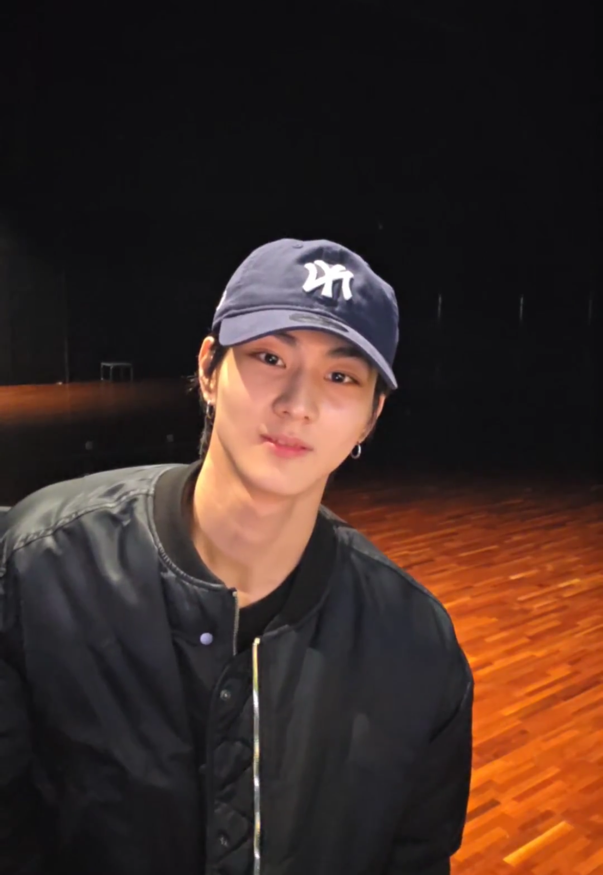 Latest photo of Jungwon (ENHYPEN)