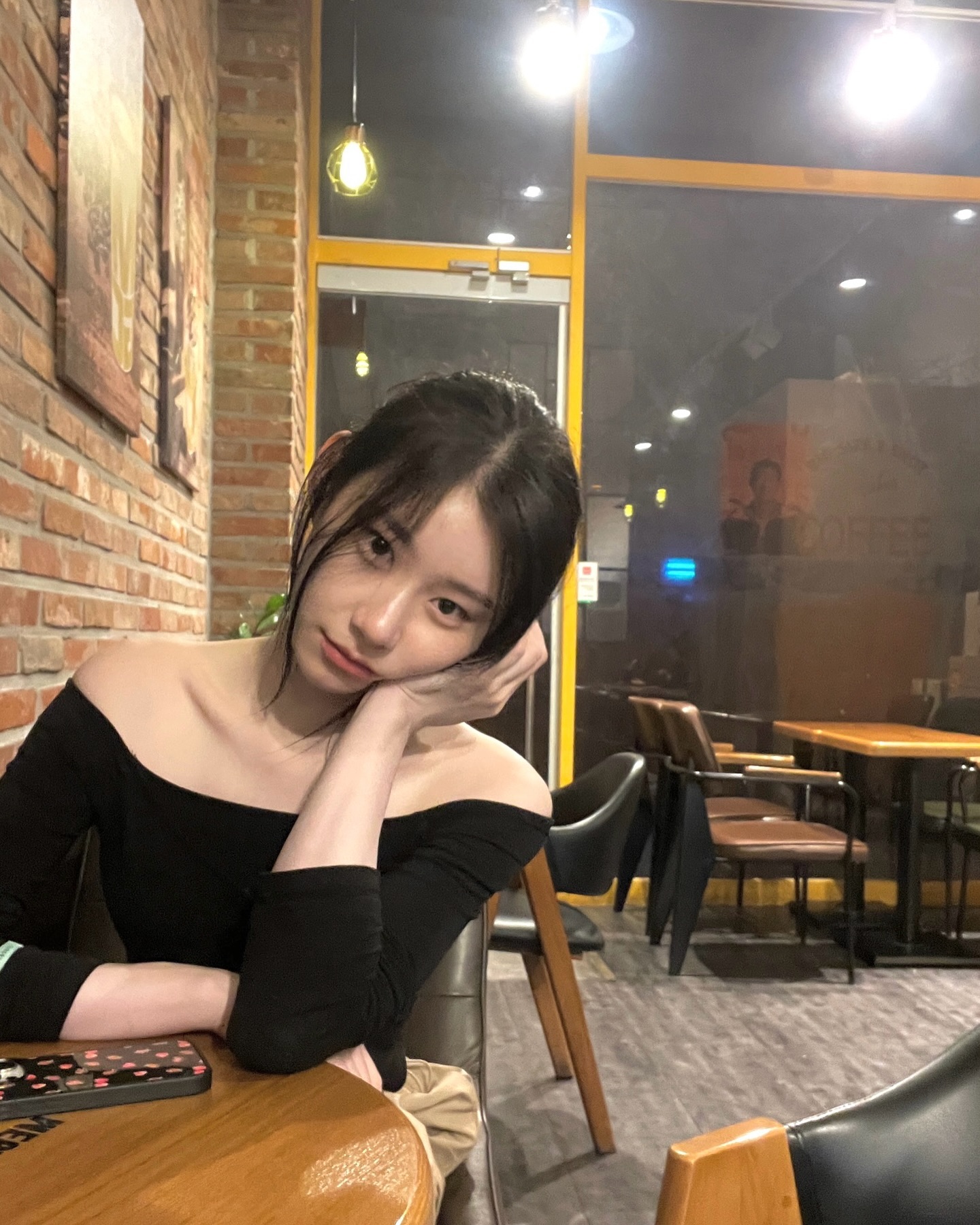 Recent activity shot of Chaeryeong (ITZY)