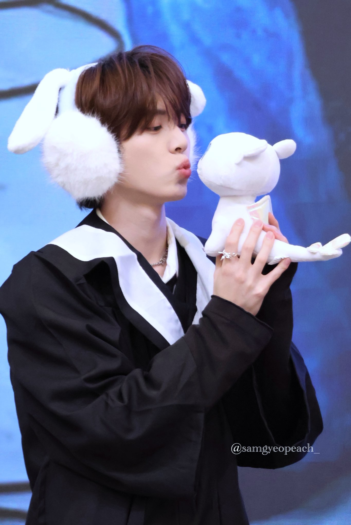 한유진 (제로베이스원) 최근 활동샷