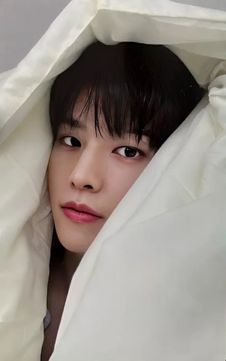 Latest photo of Seungmin (Stray Kids)