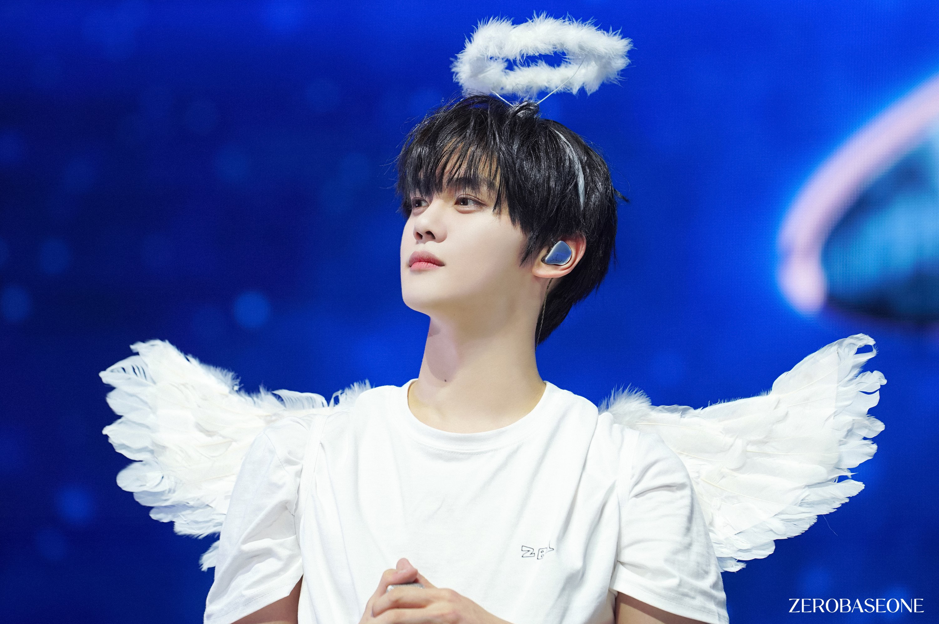 Behind-the-scenes cut of Kim Gyuvin (ZEROBASEONE)