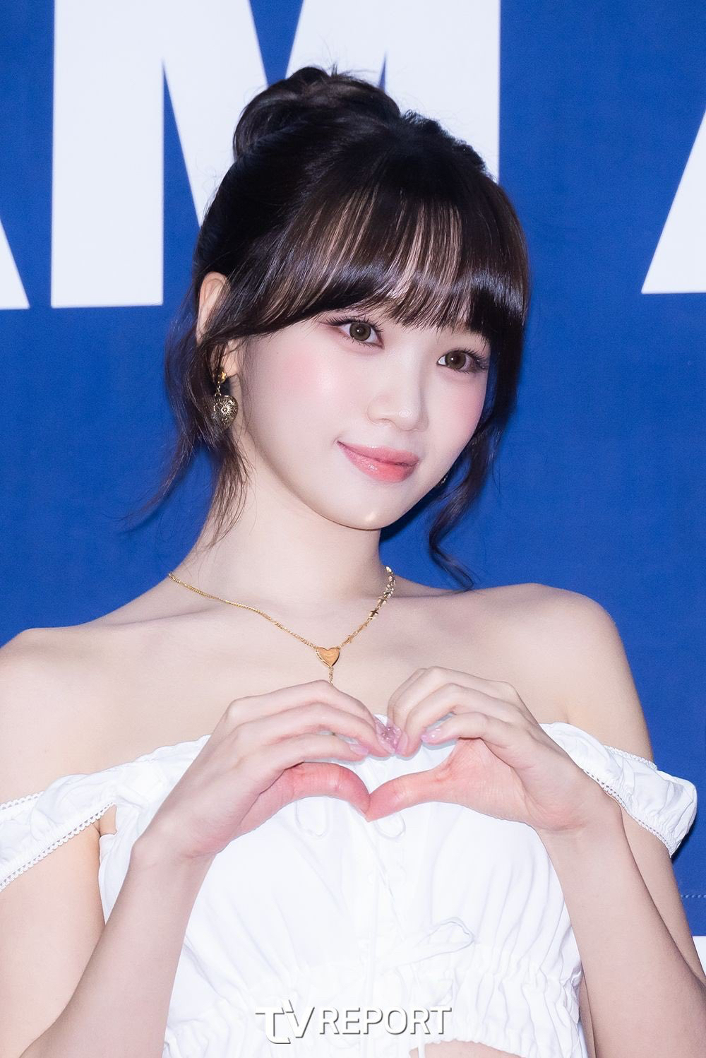 Latest photo of Kim Chaewon (LE SSERAFIM)
