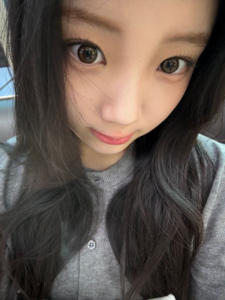 Recent activity shot of Wonhee (ILLIT)