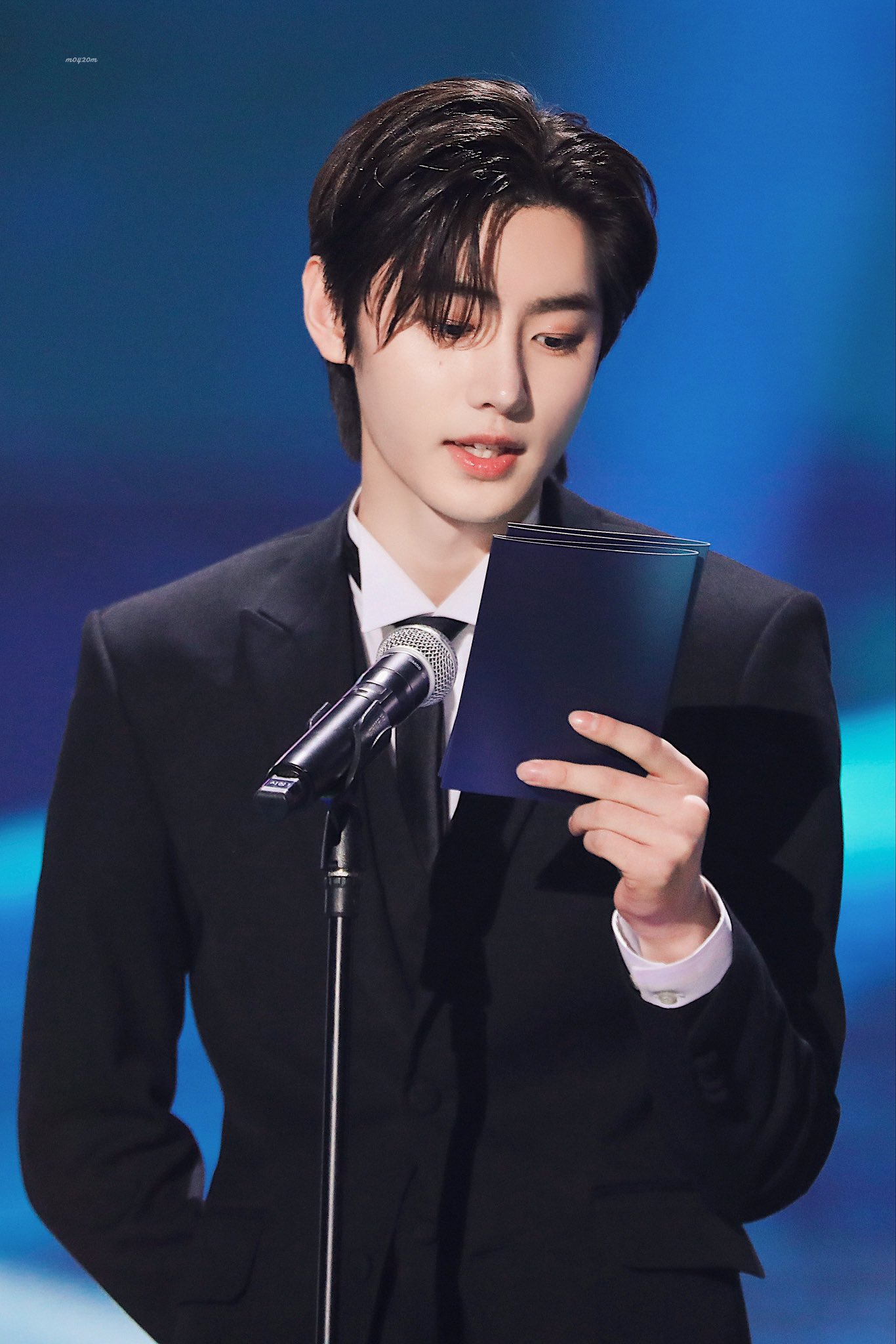 Foto terbaru Sunghoon (ENHYPEN)