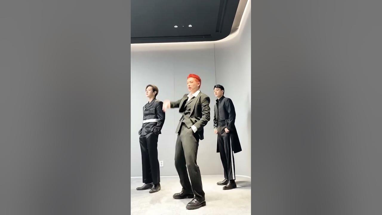 Foto aktivitas terbaru ATEEZ