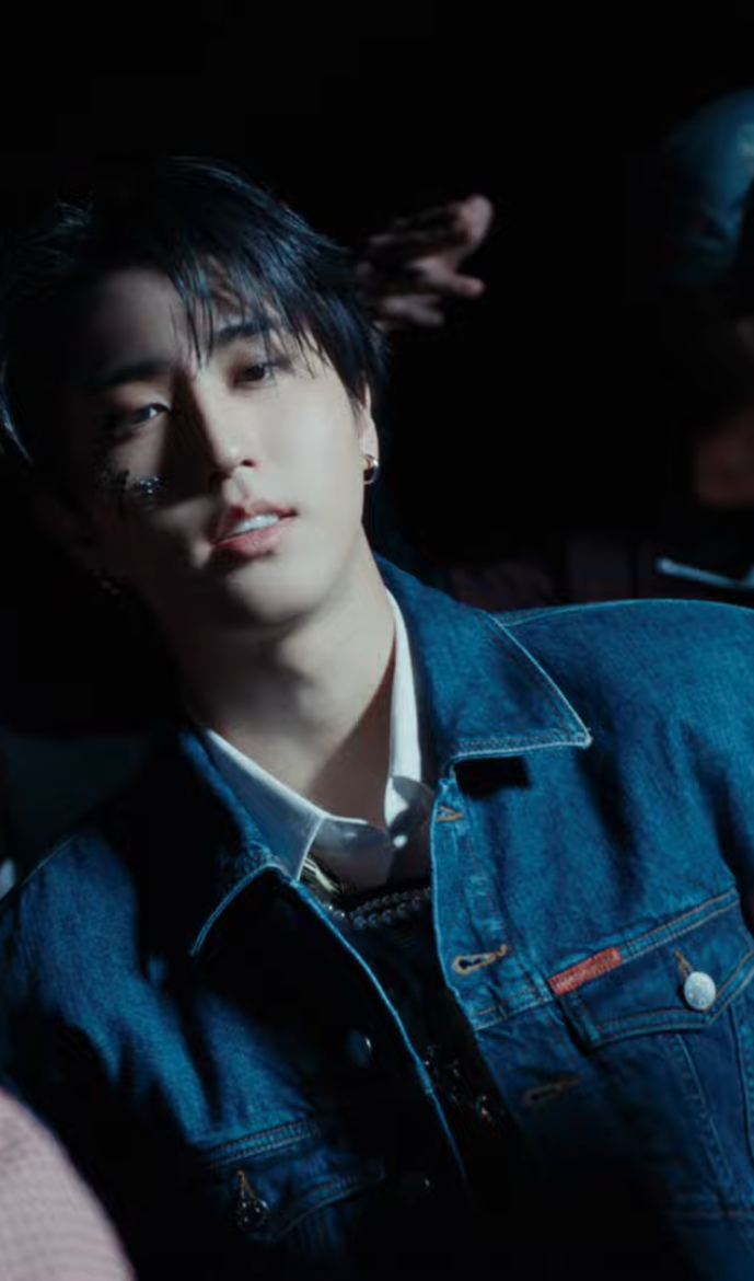 Fan-made special wallpaper for HAN (Stray Kids)