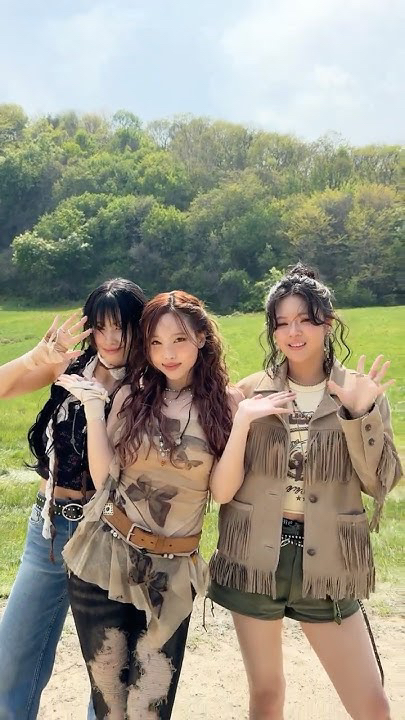 A moment captured by Momo (TWICE)'s fan