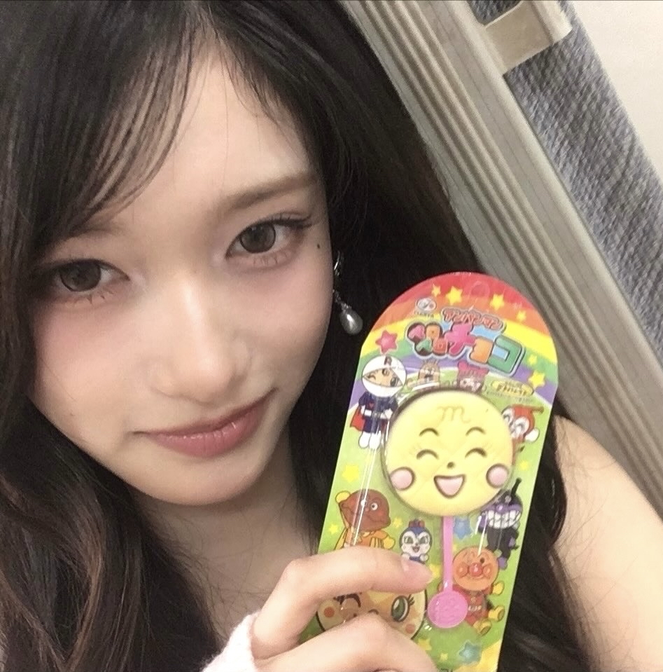 イソ (IVE)の舞台裏ショット