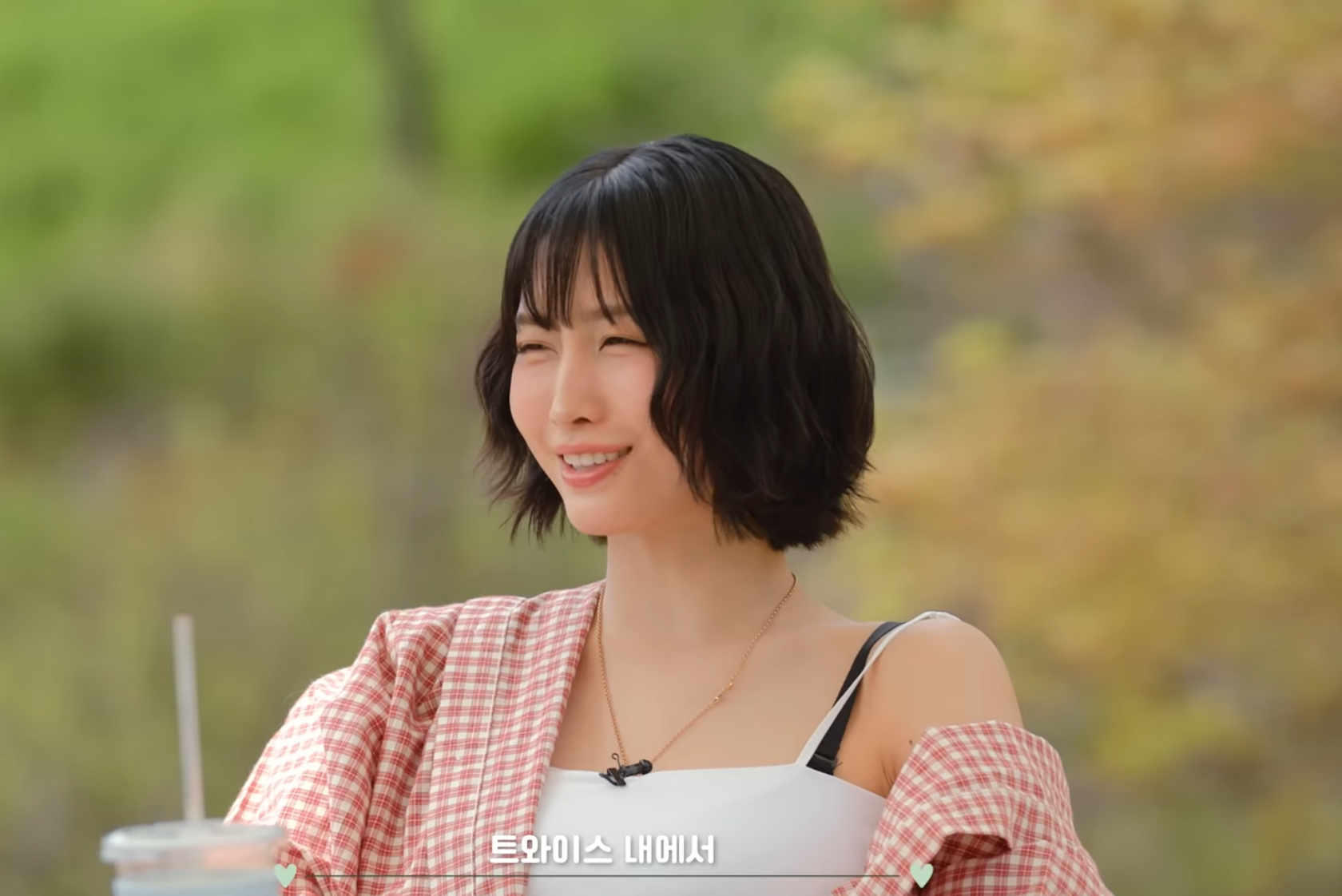 Behind-the-scenes cut of Momo (TWICE)