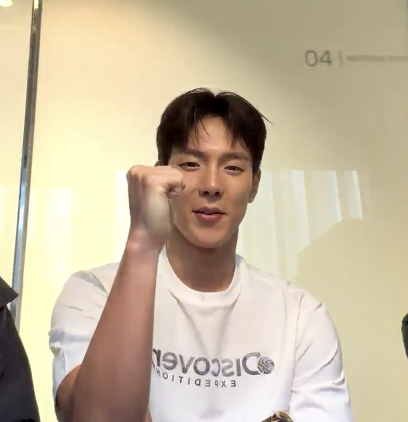 Foto terbaru Shownu (MONSTA X)