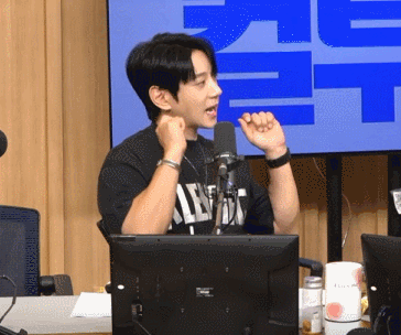 Recent activity shot of Hwang Chiyeol