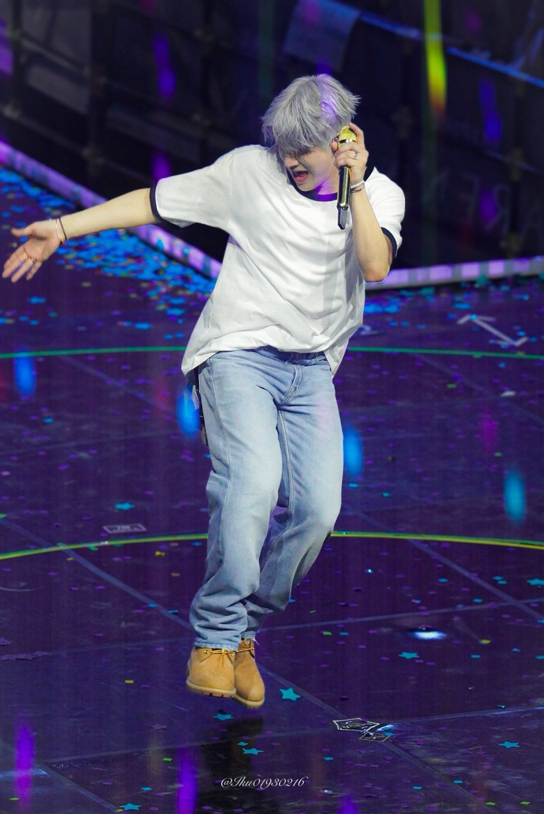 Behind-the-scenes cut of Jinjin (ASTRO)