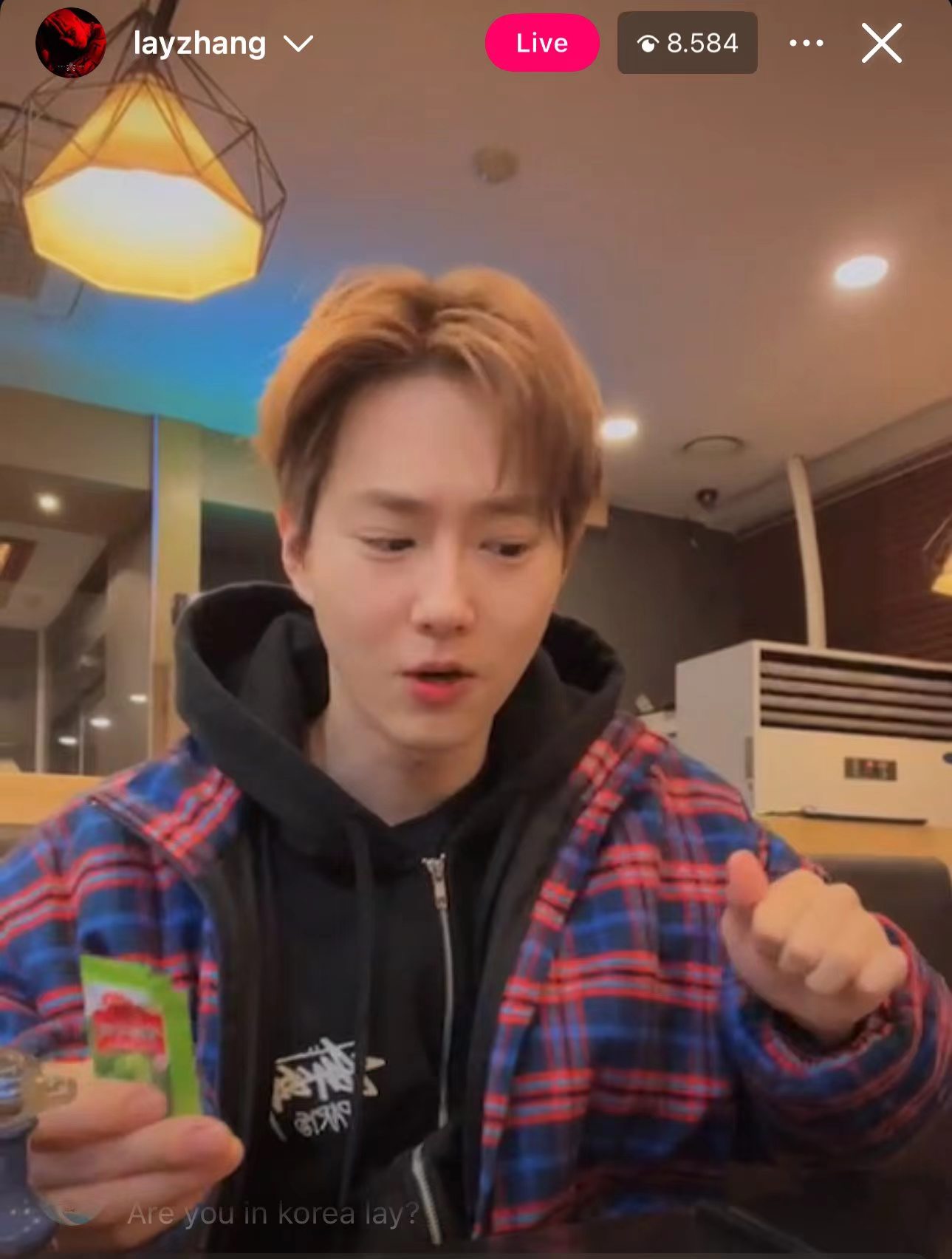 Behind-the-scenes cut of Suho (EXO)