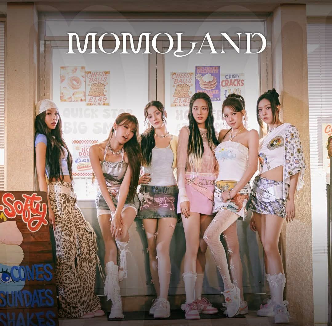 Foto terbaru MOMOLAND
