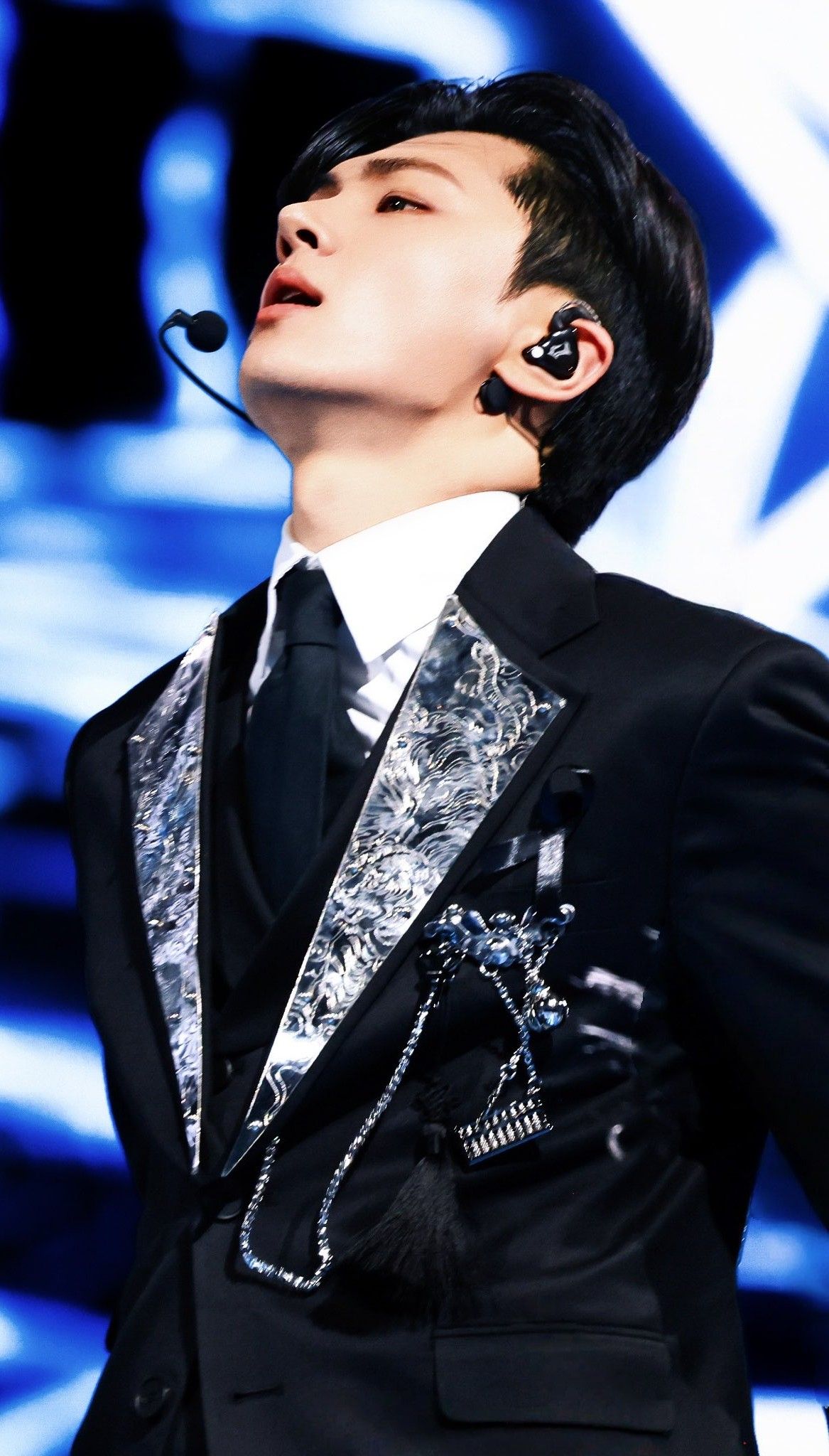 제이 (ENHYPEN)의 비하인드 컷