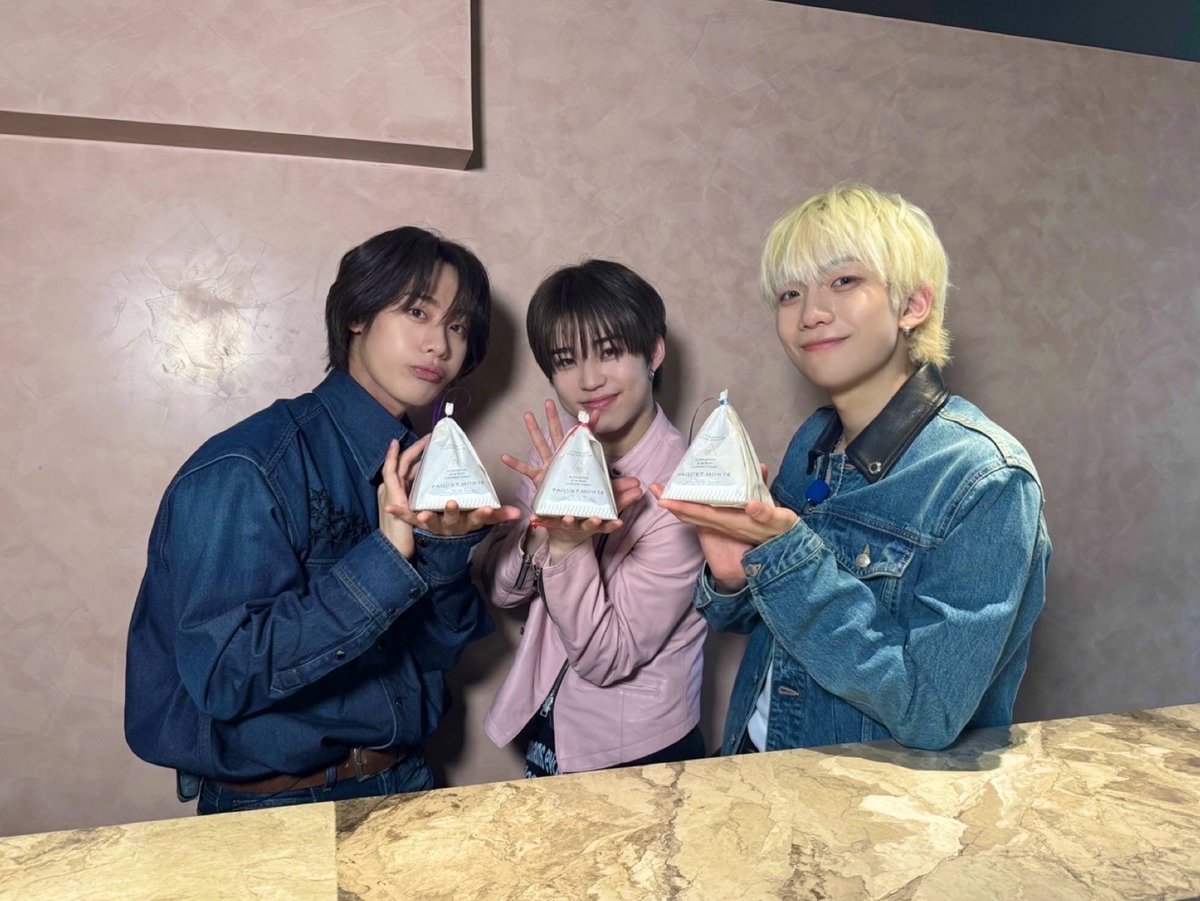 Behind-the-scenes cut of Hi-Fi Un!corn