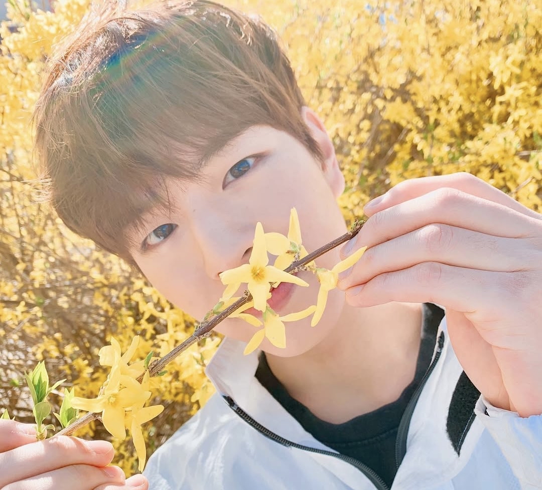 Behind-the-scenes cut of Seungmin (Stray Kids)