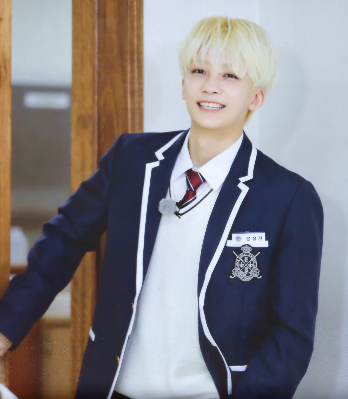Latest photo of Jeonghan (SEVENTEEN)