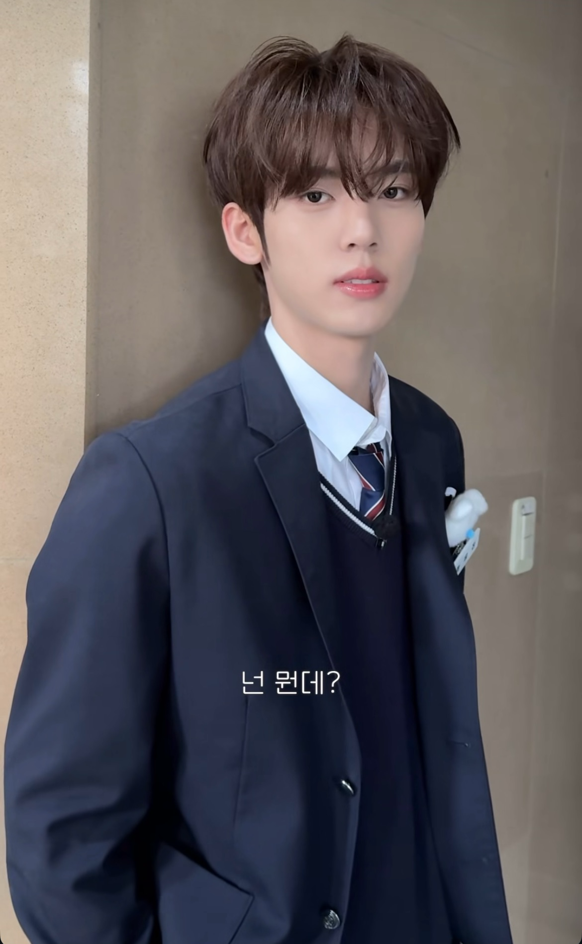 Behind-the-scenes cut of Han Yujin (ZEROBASEONE)