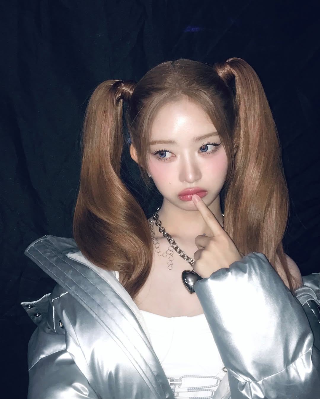 Foto aktivitas terbaru Rei (IVE)