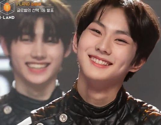 Foto aktivitas terbaru ENHYPEN