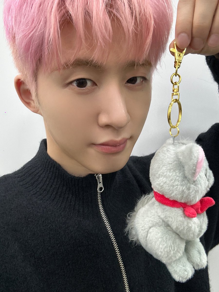 A moment captured by B.I's fan