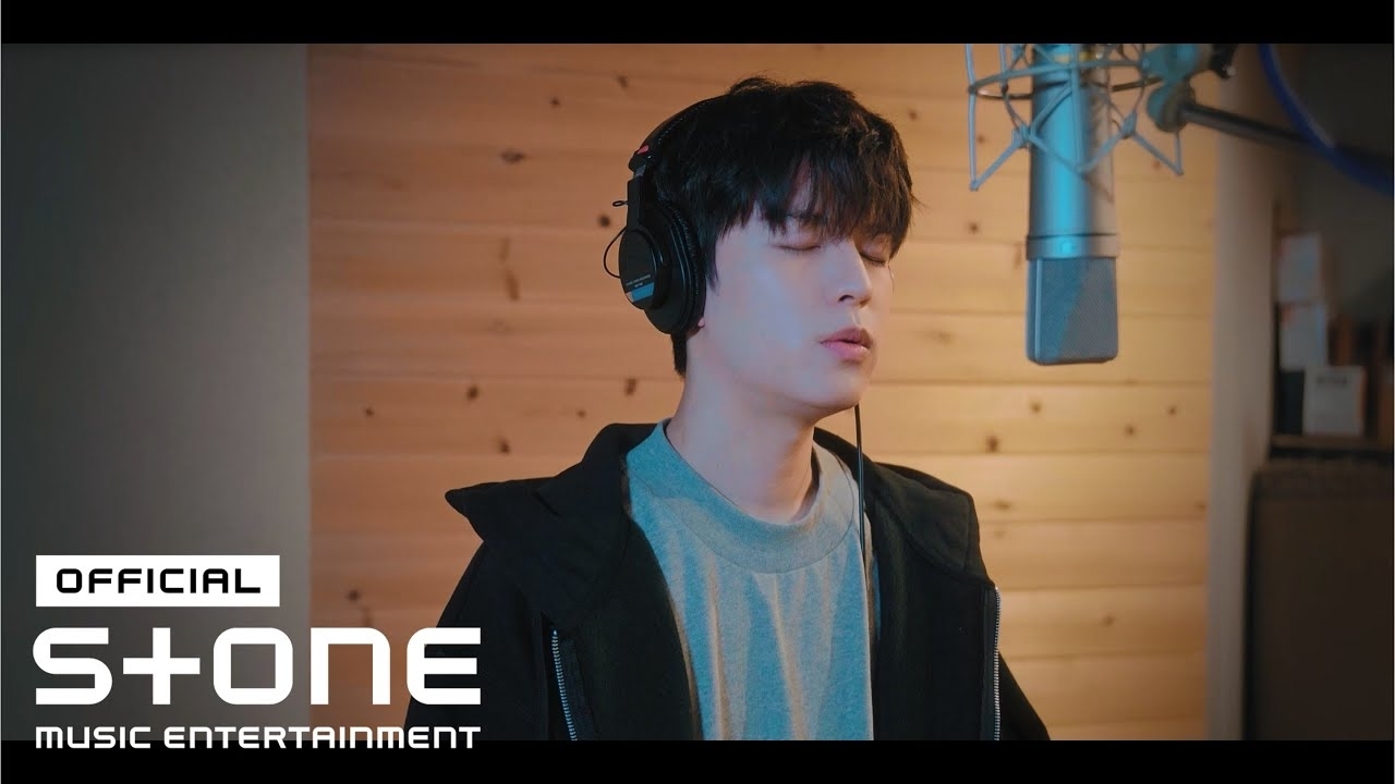 Recent activity shot of Seungmin (Stray Kids)