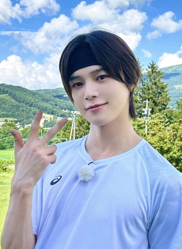 Behind-the-scenes cut of K (&TEAM)