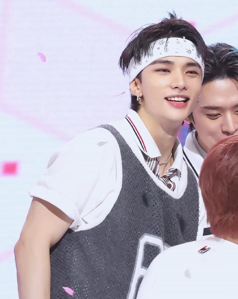 A moment captured by Hyunjin (Stray Kids)'s fan