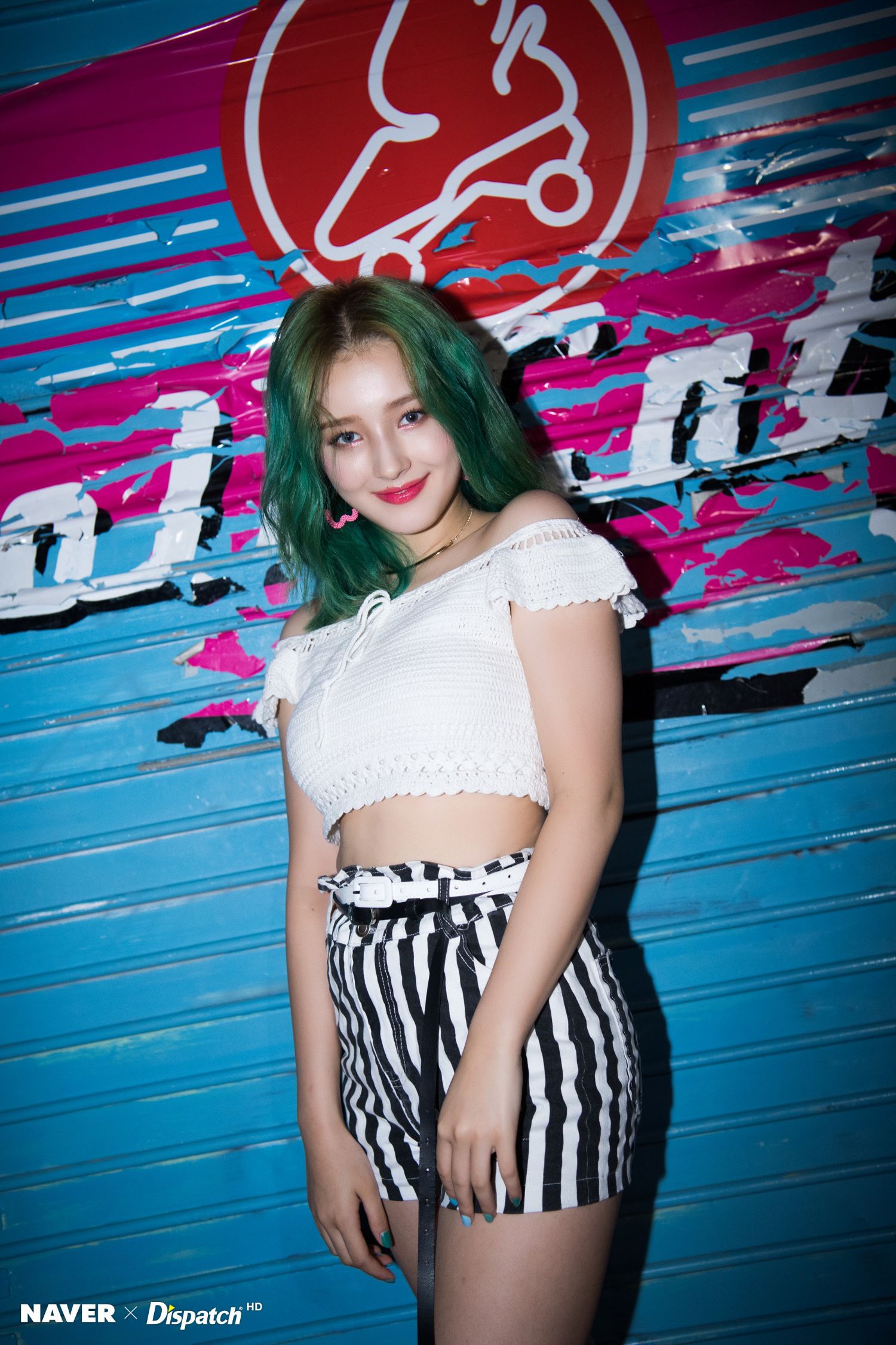 Latest photo of MOMOLAND
