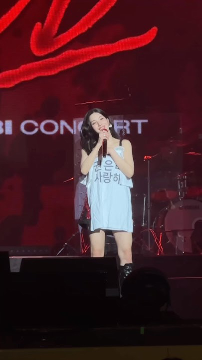 Behind-the-scenes cut of Kwon Eunbi